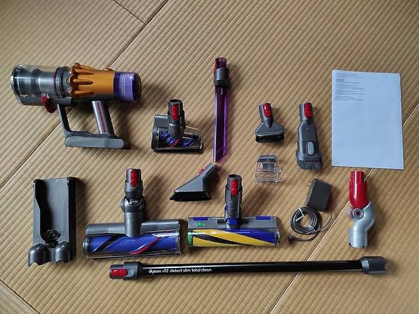 Dyson V12 吸塵器清潔 